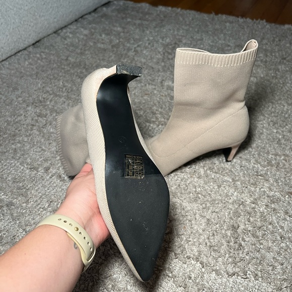 Beige minimalist pointed toe sock boot - Picture 2 of 5